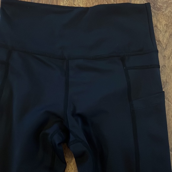 Zyia Active Black Leggings Pockets 2 - Picture 11 of 11